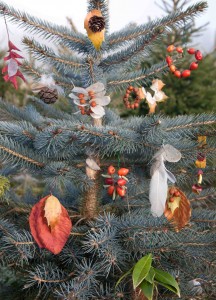 45 natural festive tree-8